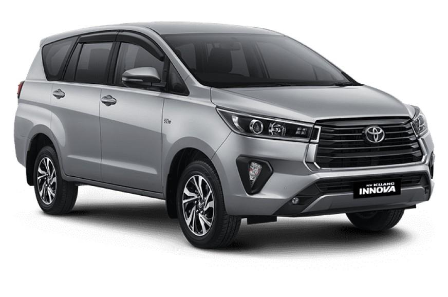 20201015102234_2021-Toyota-Innova-Crysta-facelift-sliver-studio